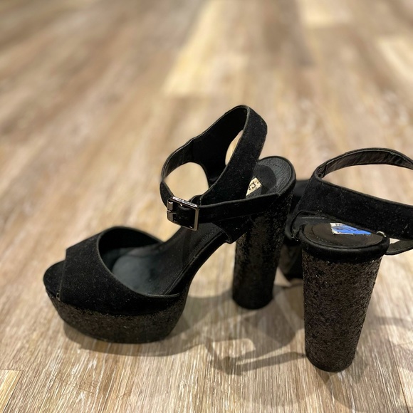 CAPE ROBBIN black sparkly heels - Picture 6 of 6